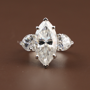 Bague de fiançailles élégante en diamant de laboratoire pour femme en argent, or 10 carats, or 14 carats, or 18 carats, 3,2 carats, bijoux de mariée de luxe - Product Image 1
