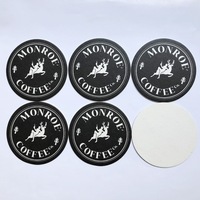 Sous-verres de bière en papier jetables imprimés sur mesure pour hôtels Emballage haut de gamme et produit d'impression pour boissons