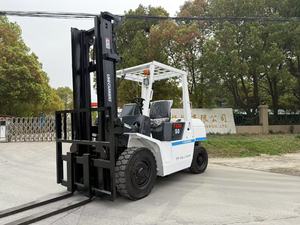 Chariot élévateur TCM 5 T d'occasion Moteur diesel à mât 3 étages de 5 tonnes, faible durée, hauteur de levage de 4000mm, bien entretenu, prêt à fonctionner - Product Image 2