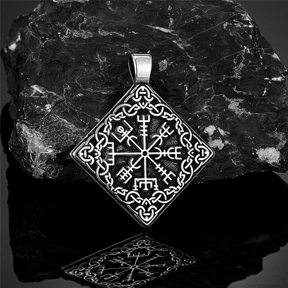Pendentif simple couleur acier