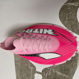 Chaussures de football Kezhi de haute qualité avec empeigne en TPU hybride et en maille respirante, légères - Product Image 3