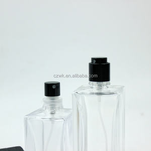 Flacon de parfum vide en verre de luxe, forme carrée, fond épais, 30 ml, 50 ml, avec vaporisateur et couvercle en bambou noir - Product Image 5