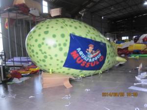 Globo inflable de helio para eventos publicitarios que flota en el cielo - Product Image 3