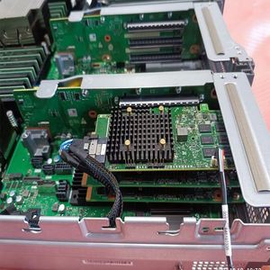 เซิร์ฟเวอร์แร็ค JLS Future Stock รุ่น 2288H 2U พร้อมโปรเซสเซอร์ Xeon Gold แรม DDR5 พาวเวอร์ซัพพลาย 900W รับประกัน 3 ปี - Product Image 1