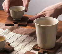 Sous-verre créatif en bois massif, isolant thermique et anti-brûlure, avec design épuré et options multi-formes