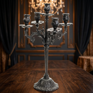Candelabro Metálico de 5 Brazos de Alta Calidad para Eventos de Cumpleaños, Duradero, Hecho a Mano, para Uso en Mesa, Color Negro - Product Image 4
