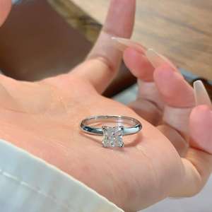 Luxuriöser Diamantschmuck VVS D-Farbe Princess Cushion Cut 1 <span class=keywords><strong>2</strong></span> <span class=keywords><strong>3</strong></span> Karat Moissanit S925 Silber Verlobungs- und Eheringe für Damen - Product Image 4