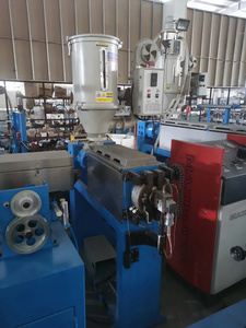 Ligne de production d'extrusion de câble d'alimentation <span class=keywords><strong>80</strong></span> + 45/extrudeuse de fil électrique/isolation et gainage de câble d'alimentation XLPE LSZH PVC - Product Image 5
