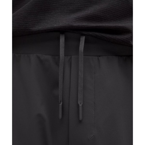 Pantalones Deportivos Minimalistas de Nailon Personalizados, Resistentes al Viento, de Corte Recto y Bien Hechos para Hombre - Product Image 5