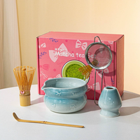 Ensemble de thé matcha en céramique série couleur, options 4, 5, 7 ou 8 pièces, avec bol à bec verseur, support pour chasen en bambou, tamis, cuillère, boîte cadeau, vente en gros