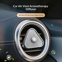Nouveau diffuseur de parfum triangulaire de luxe personnalisé pour voiture, désodorisant de ventilation, accessoires intérieurs automobiles en alliage métallique universel