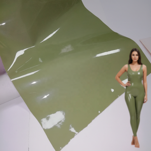 Cuir PU <span class=keywords><strong>Vinyle</strong></span> OEKO Tex 100 Sans DMF, Doux, Brillant, Extensible sur 2 Côtés, Imperméable, Épaisseur 0,7 mm, pour Robes, Vestes et Leggings Sexy - Product Image 1