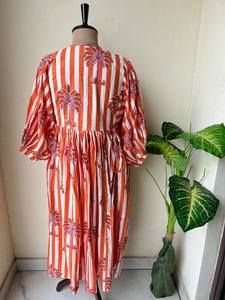 Vestido Midi Floral Estampado Digital de Algodón Ecológico Hecho a Mano con Cuello Redondo y Cierre de Cordón para Mujer, Verano - Product Image 5