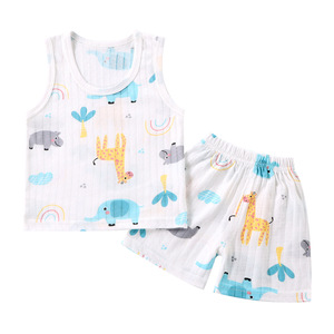 Set da 2 pezzi per neonati, con stampa di cartoni animati, senza maniche, in cotone, con canotta e pantaloncini, per l'estate - Product Image 1