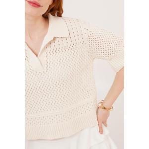 เสื้อถักคอปกโปโลสีเอครูสำหรับผู้หญิง ยี่ห้อ Lustrin แบบโปร่งลายฉลุ ขายส่ง ไซส์มาตรฐาน ผลิตจากผ้าโพลีเอสเตอร์ผสมฝ้าย เหมาะสำหรับใส่ในชีวิตประจำวัน - Product Image 2