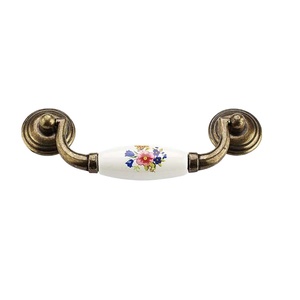 Kunden spezifische Größe Klassische Möbel Küchen schrank Chinesische Art Zink legierung Basis Blumen Keramik Griff - Product Image 1
