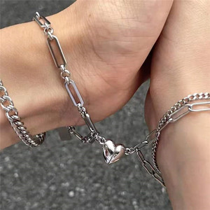 2022 Gelang Jimat Rantai Cinta Baja Tahan Karat Hadiah Perhiasan 2 Buah Gelang Daya Tarik <span class=keywords><strong>Magnet</strong></span> Berbentuk Hati untuk Pasangan - Product Image 3