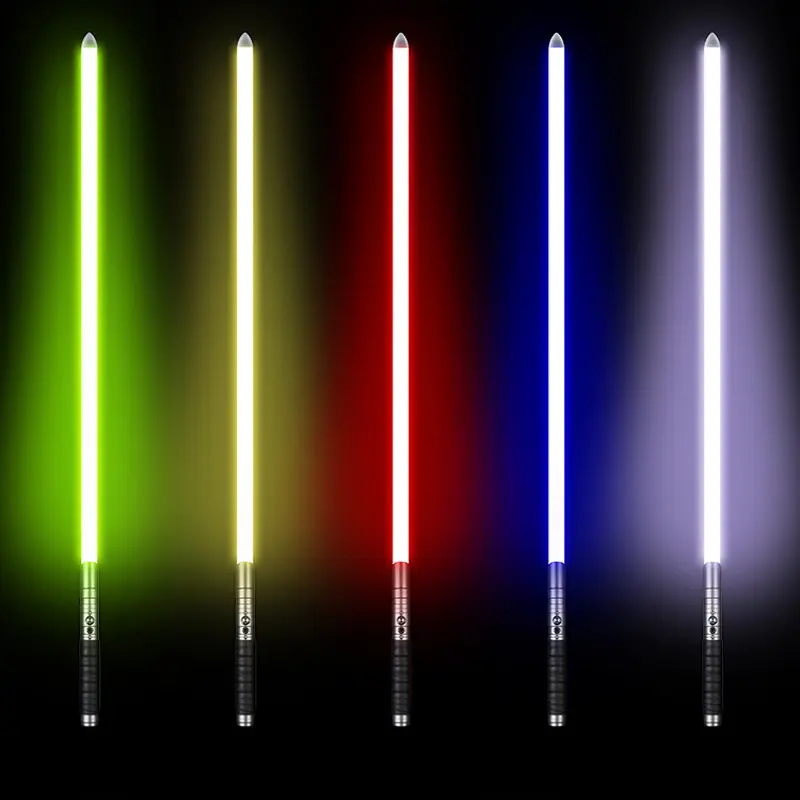 Mainan Lightsaber/hadiah Natal, warna-warni dapat ditarik cahaya/logam pixel lightsaber menyala