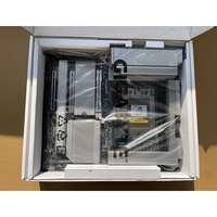 Gigabyte TRX50 AERO D Sever Board 3 años de garantía Nuevo LGA1700 Socket Doble canal de memoria Gráficos integrados Admite 128 GB