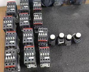 3HAC045198-001 Kit de Mantenimiento Original para Robot Industrial IRB 6700, Núcleo PLC, Alta Eficiencia, Precisión, Envío Competitivo - Product Image 5