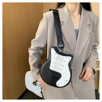 Nouveau Sac Bandoulière Créatif de Luxe en Forme de Guitare 2026 pour Femmes, en Cuir PU avec Large Sangle, Sac à Main en Forme de Guitare