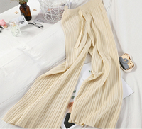 En Gros Ensemble Décontracté Femme Rétro Rayé Tricoté Taille Haute Côte Élastique Pantalon Large Jambe Manches Courtes Coupe Ample Printemps Été