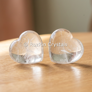 Cœur en Agate Naturelle Transparente Sculpté pour l'Amour, le Feng Shui et la Décoration de Mariage - Product Image 2