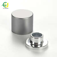 Le capuchon magnétique en aluminium gris de luxe de haute qualité en usine convient au bouchon magnétique puissant de bouteille de parfum de pulvérisation de sertissage de 15mm