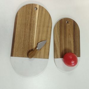 Tabla de cortar de <span class=keywords><strong>madera</strong></span> y mármol almacenada sostenible de nuevo diseño 2025 con mango y forma Lidirregular para interiores - Product Image 1
