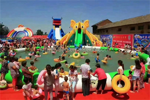 Parque Acuático Inflable con Forma de Tiburón Dragón de Dibujos Animados, Tobogán Inflable Múltiple, Acuático Interactivo para Entretenimiento de Verano al Aire Libre en el Lago - Product Image 4