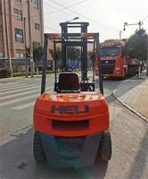 Performa Unggul HELI CPCD70 Forklift Diesel 7 Ton Mesin Isuzu Tiang Tiga Tingkat Ban Solid Penanganan Material Luar Ruangan