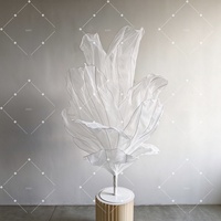 Nouveau produit Fleurs de mariage artificielles en gaze blanche Décorations de table élégantes pour la maison, le bureau ou l'hôtel pour les fêtes et les événements