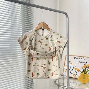 Venta al por mayor de <span class=keywords><strong>babero</strong></span> impermeable de manga corta con respaldo de botón a presión <span class=keywords><strong>cuello</strong></span> ajustable para alimentación desordenada <span class=keywords><strong>babero</strong></span> de tamaño pequeño - Product Image 3