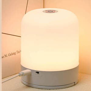 Lámpara Nocturna LED, Luz Cálida para Dormitorio, Control Remoto y Táctil, Funciona con Batería, Alto CRI 90, Lámpara Confortable - Product Image 1