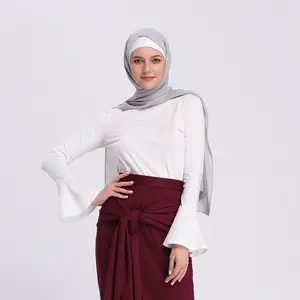 새로운 디자인 고품질 이슬람 여성 의류 긴 소매 티셔츠