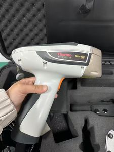 Analizador XRF Niton XL3t de Segunda Mano para Análisis de Minerales y Oro, Personalizable OEM, 1 Año de Garantía, Origen Estadounidense - Product Image 3