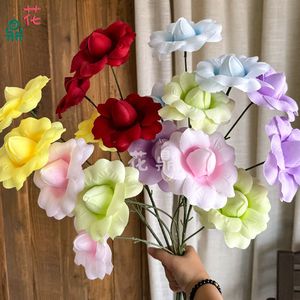 Fleur artificielle en soie Hua Ding, rose à 3 têtes à pétales inversés, branche unique, pour décoration de mariage, arche et rangées au sol haut de gamme - Product Image 1