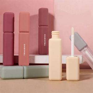 Flacon de mascara rose premium de 12 ml avec finition peinture caoutchoutée - Emballage OEM pour sérum pour cils - Product Image 1