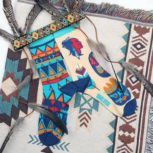 Calcetines maduros de alta calidad Calcetines con estampado africano personalizado AB Calcetines no coincidentes - Product Image 3