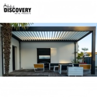 Pergola motorisée en aluminium à lames orientables avec revêtement en poudre antirouille pour terrasse extérieure en zone côtière
