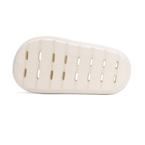 Sandales d'été pour enfants en EVA moulé à bout fermé, avec embout de sécurité, plateforme épaisse, pour la plage, la piscine et l'eau, pour garçons et filles - Product Image 4