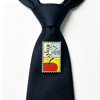 Épinglette en métal noir personnalisable de haute qualité, fabriquée à l'usine de Kunshan, avec émail souple, idéale pour un cadeau
