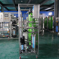 Machine de traitement de l'eau par osmose inverse 500L avec membrane RO, sable de quartz, charbon actif et résine pour eau pure et potable directement, et eau douce