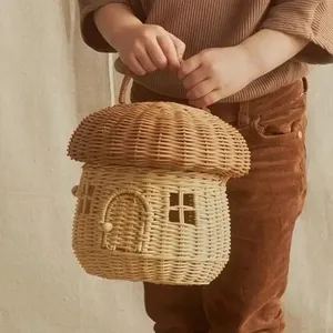 Rotin fait à la main <span class=keywords><strong>panier</strong></span> accessoires plage sacs de paille tissé château champignon vacances pique-nique paniers enfants glands sac à main tissé sacs fourre-tout - Product Image 4
