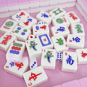 JIAMAI Ensemble de Mahjong Américain avec Tuiles en Acrylique 166 Pièces, <span class=keywords><strong>Joker</strong></span> Inclus, Jeu de <span class=keywords><strong>Casino</strong></span> de Collection pour les Passionnés - Product Image 2