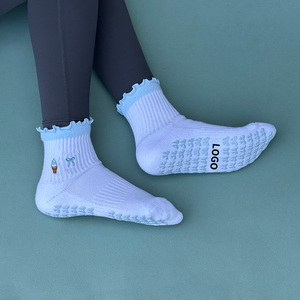 여성 사용자 정의 로고 그립 필라테스 양말 필라테스 미끄럼 방지 요가 컬 양말 압축 튜브 크루 프릴 양말 - Product Image 4