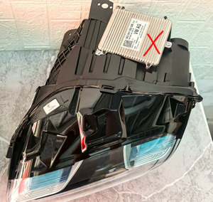 Faro Matrix Original Usado OEM 9JA941060G 9JA941060F Azul para Porsche Taycan - Product Image 3