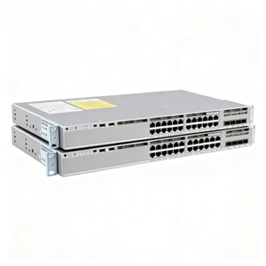Commutateur géré de couche 3 PoE+Gigabit 24 ports C9200L-24P-4X-E avec 4x10G SFP+ Uplinks, StackWise-80 Network Essentials - Product Image 1