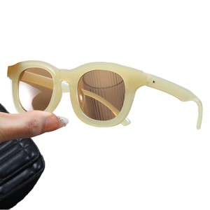 Lunettes de soleil d'été Mint Manbo UV400 légères avec verres jaune blé beige blanc vert marron bleu résistantes au vent Lunettes de soleil Candy - Product Image 1