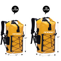 Sac sec recyclé imperméable de qualité 500D bâche PVC noir sac à dos de camping en plein air avec motif de lettre isolé